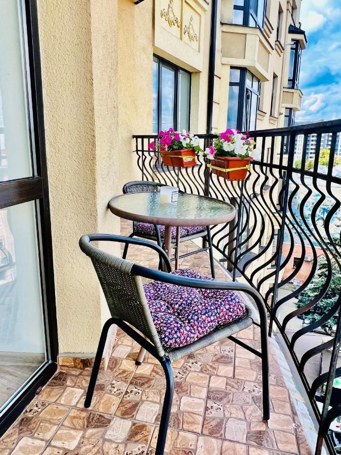 Apartaments Sichovyh Strilciv 68A Ivano-Frankivsk Exterior foto